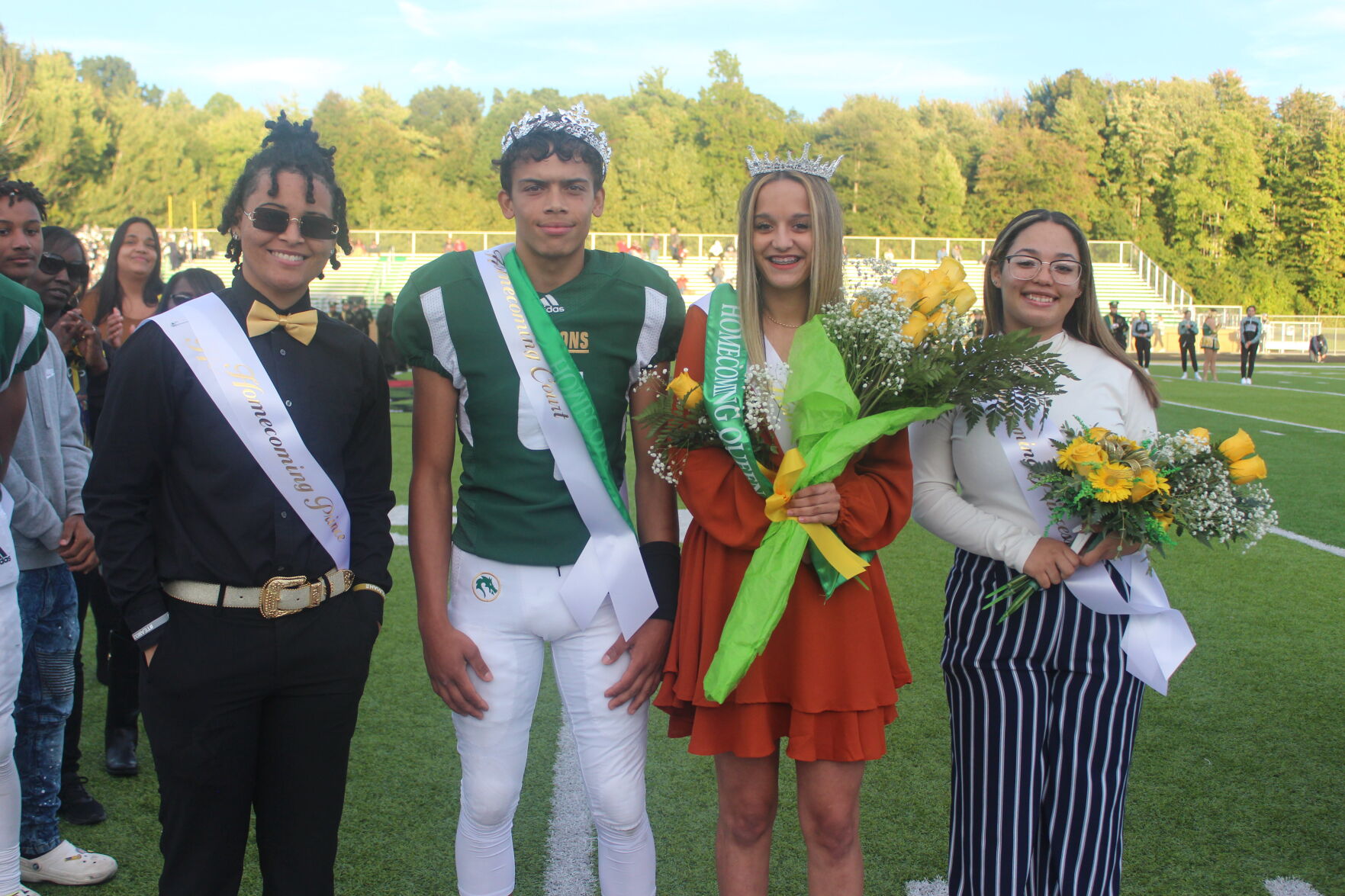 Lakeside High School crowns Homecoming royalty